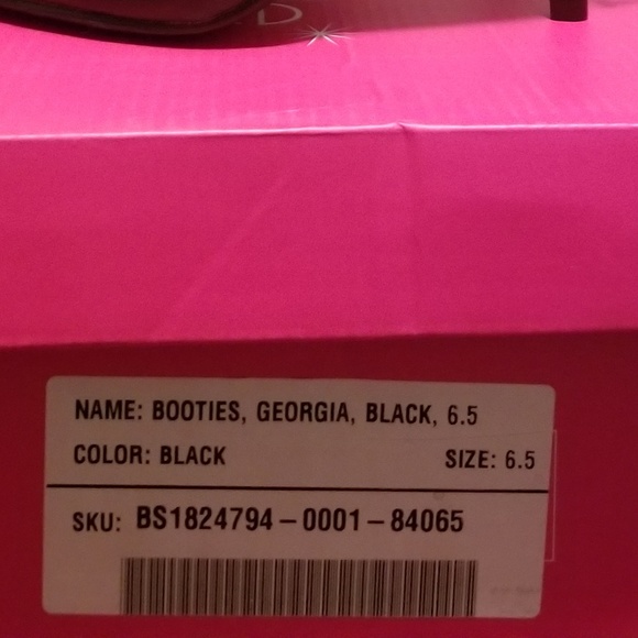 Booties - Picture 4 of 4